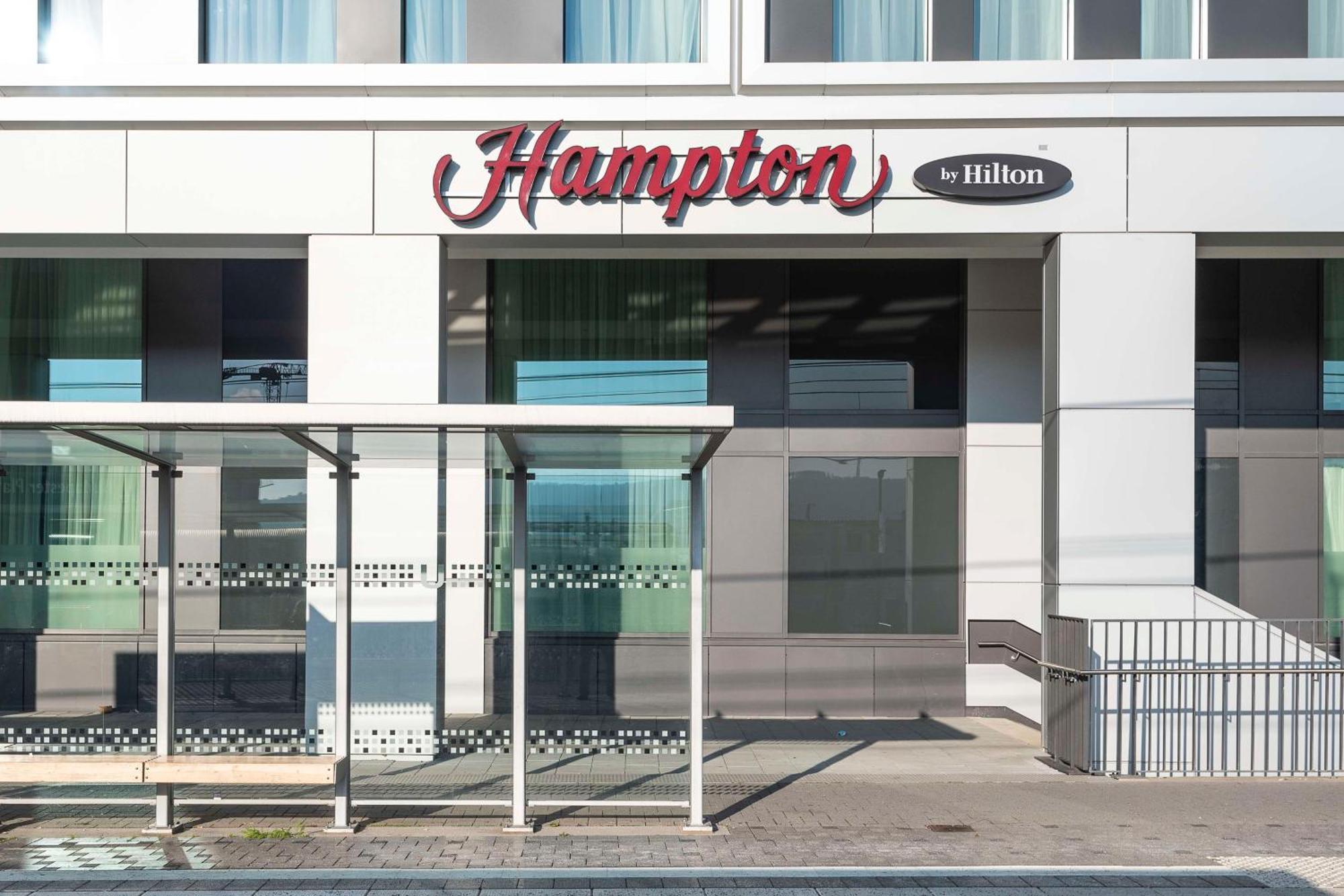 Hampton By Hilton Stuttgart City Centre エクステリア 写真